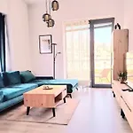 New With Garage Place Apartment Bratislava