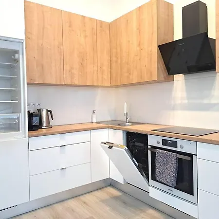 New With Garage Place Apartment Bratislava