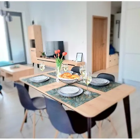 Διαμέρισμα New With Garage Place